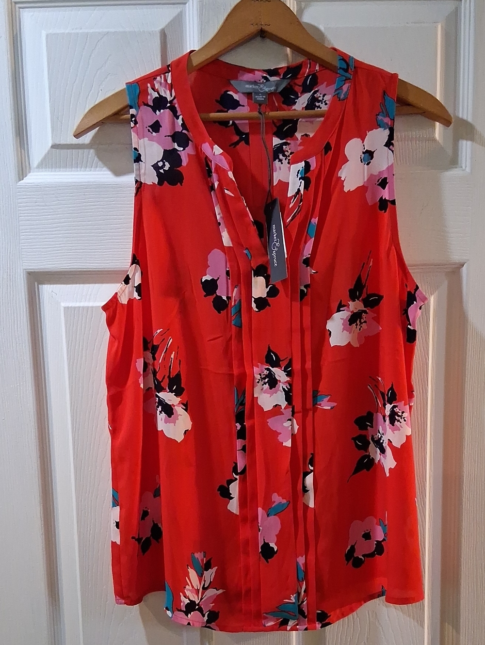 Market & Spruce Coral-Red Floral Pleated Sleeveless Camisole